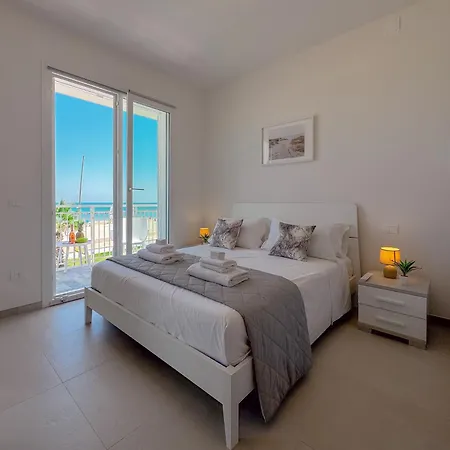 Sea-view Living | Double Space, Pure Ease By Host Hero