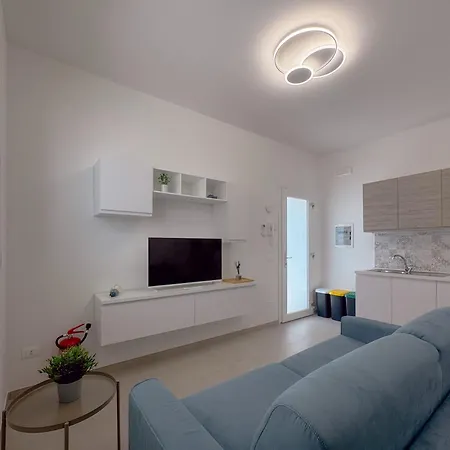 Sea-view Living | Double Space, Pure Ease By Host Hero Apartment *