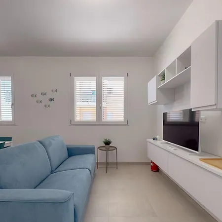 Sea-view Living | Double Space, Pure Ease By Host Hero Civitanova Marche