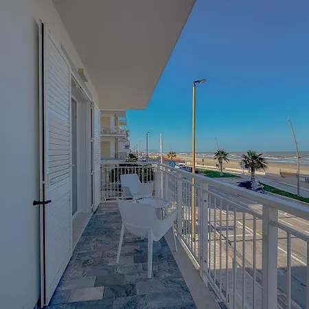 Appartement Sea-view Living | Double Space, Pure Ease By Host Hero Civitanova Marche