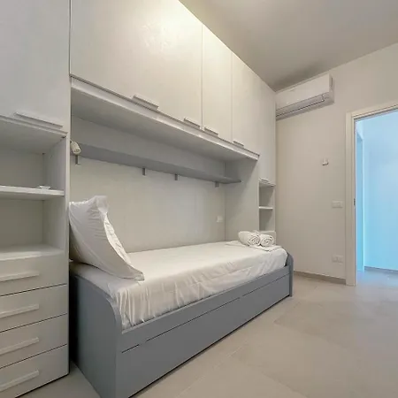 Apartment Sea-view Living | Double Space, Pure Ease By Host Hero *