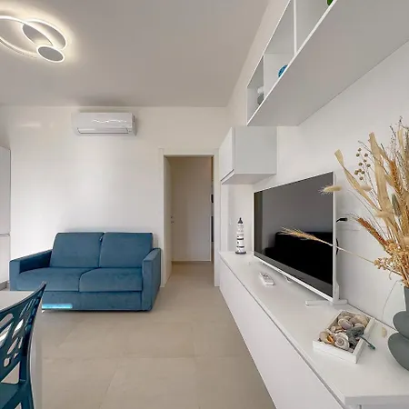 Sea-view Living | Double Space, Pure Ease By Host Hero Civitanova Marche