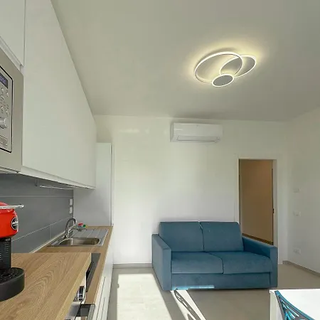 Sea-view Living | Double Space, Pure Ease By Host Hero *